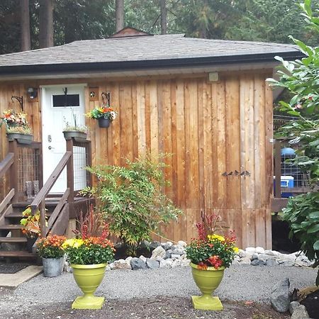 Villa A Tiny Escape Roberts Creek Exterior foto