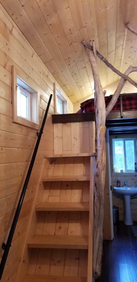Villa A Tiny Escape Roberts Creek Exterior foto